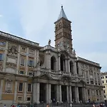 Letizia House